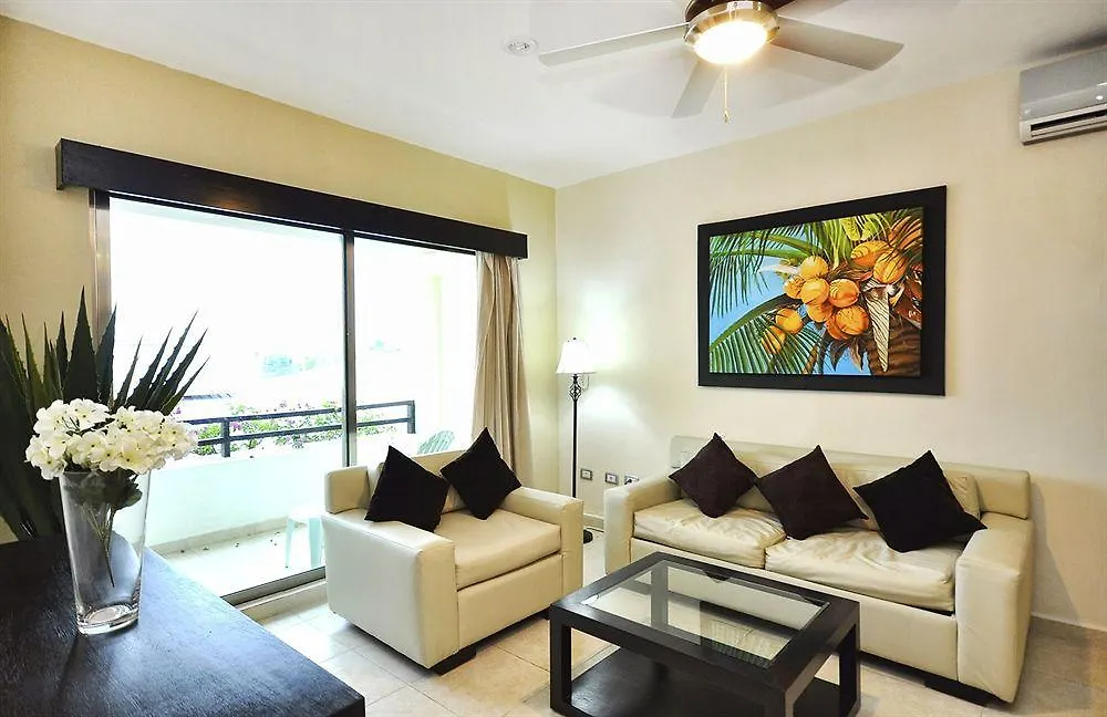Encanto Riviera Playa del Carmen Aparthotel